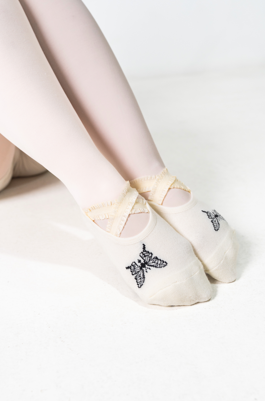 [NEW] En Pointe: Ivory Swan